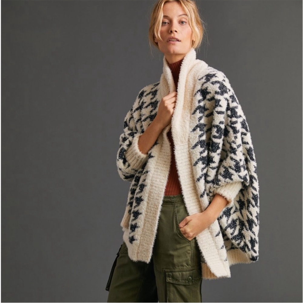 Cocoon sweater in houndstooth!